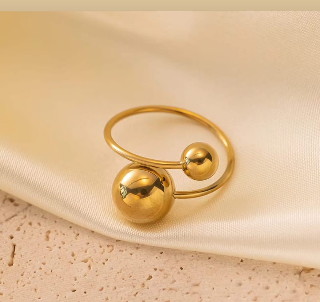 Gold bold ring- Anti tarnish