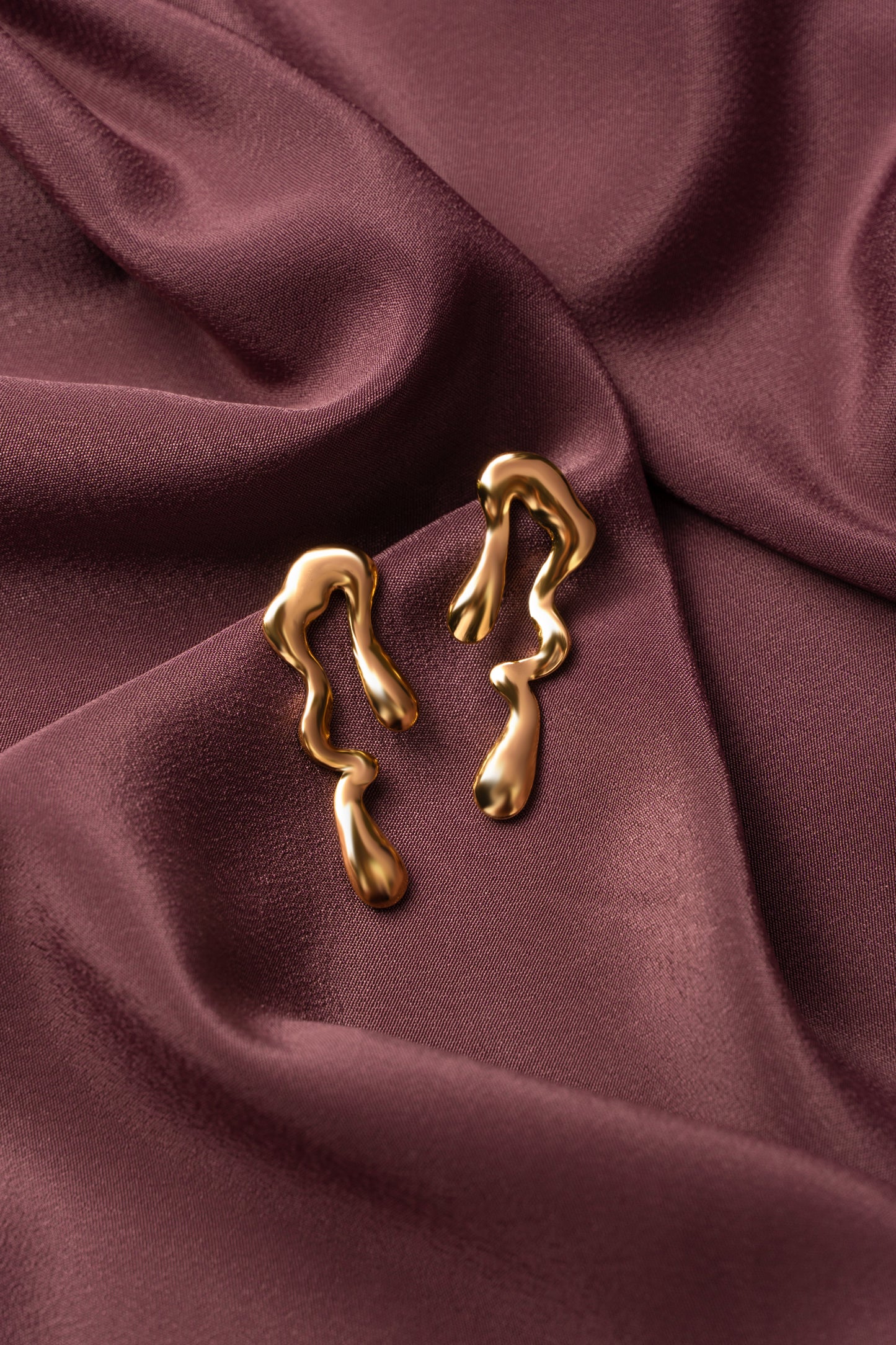Artistic Molten Flow Drop Earrings