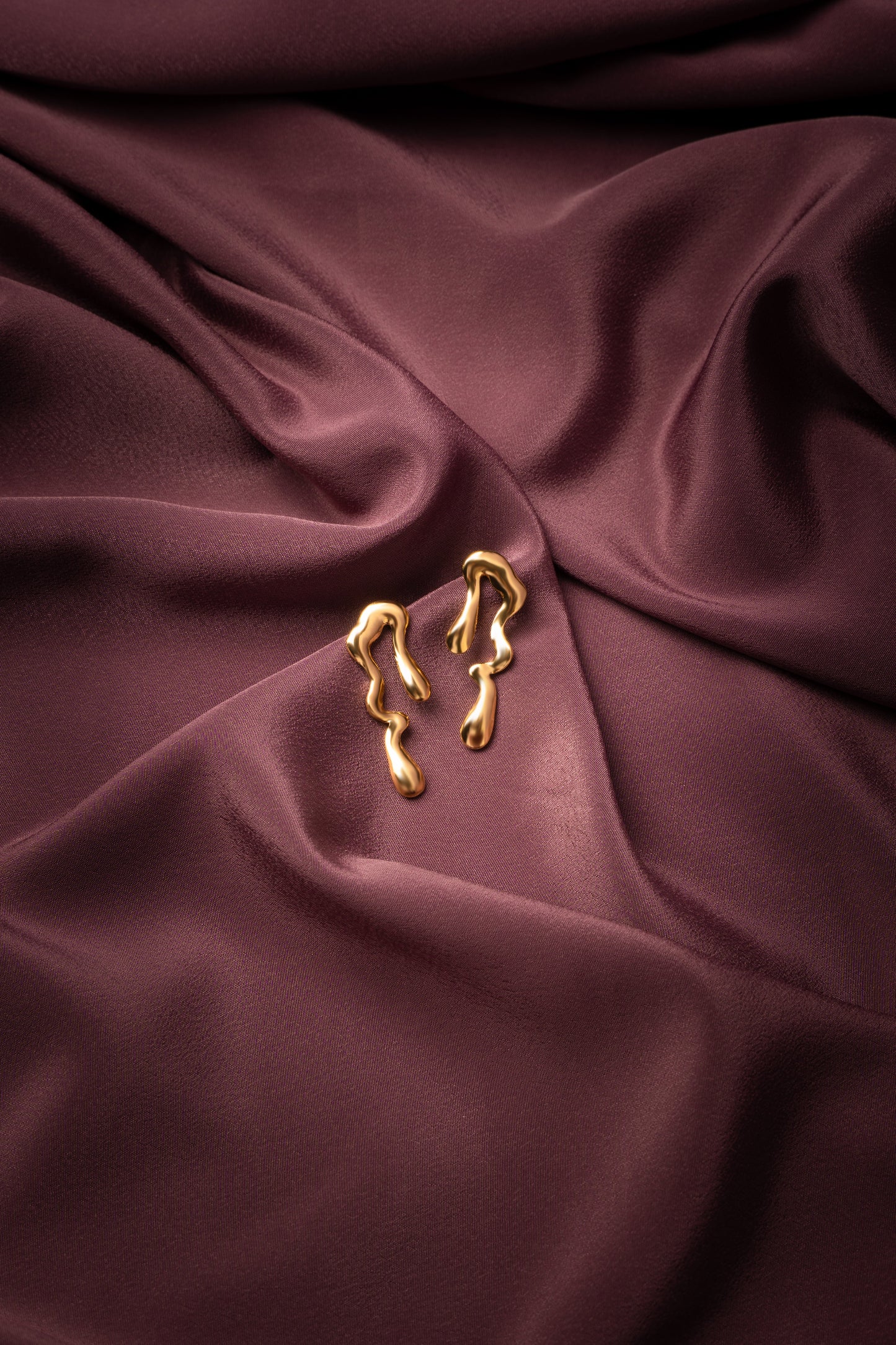 Artistic Molten Flow Drop Earrings