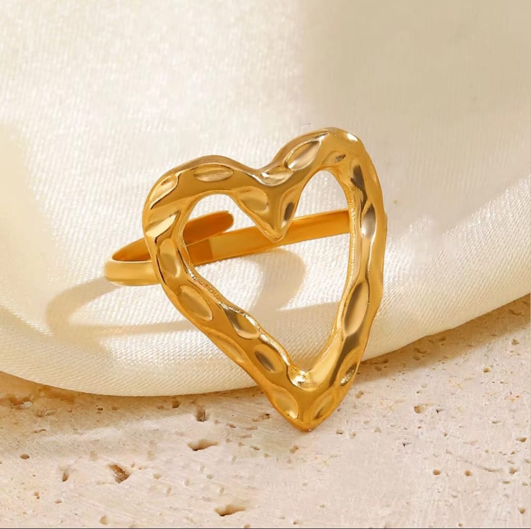 Heart ring golden